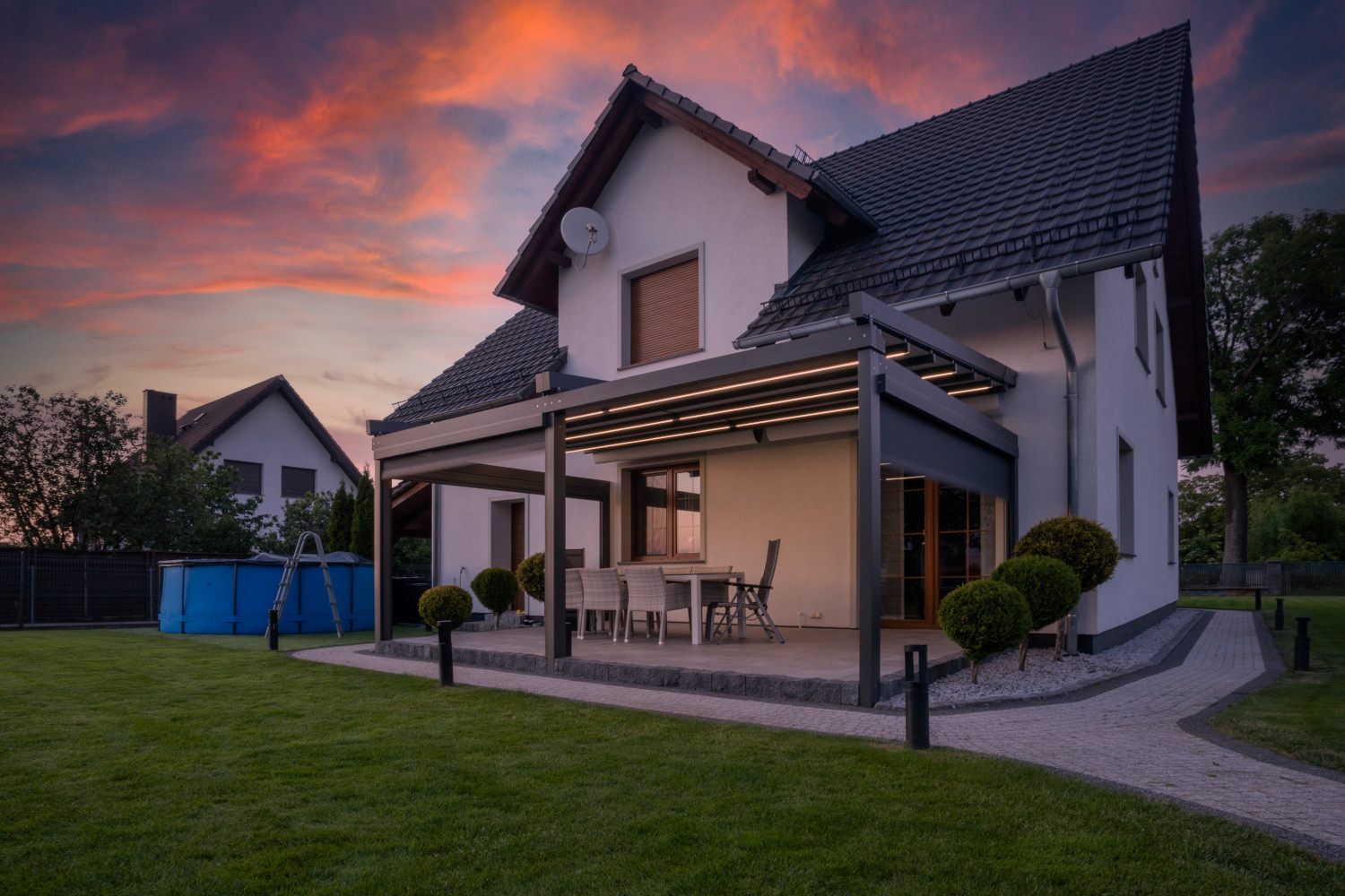 Pergola Solid
