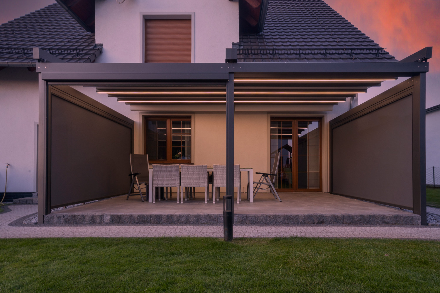 Pergola Solid